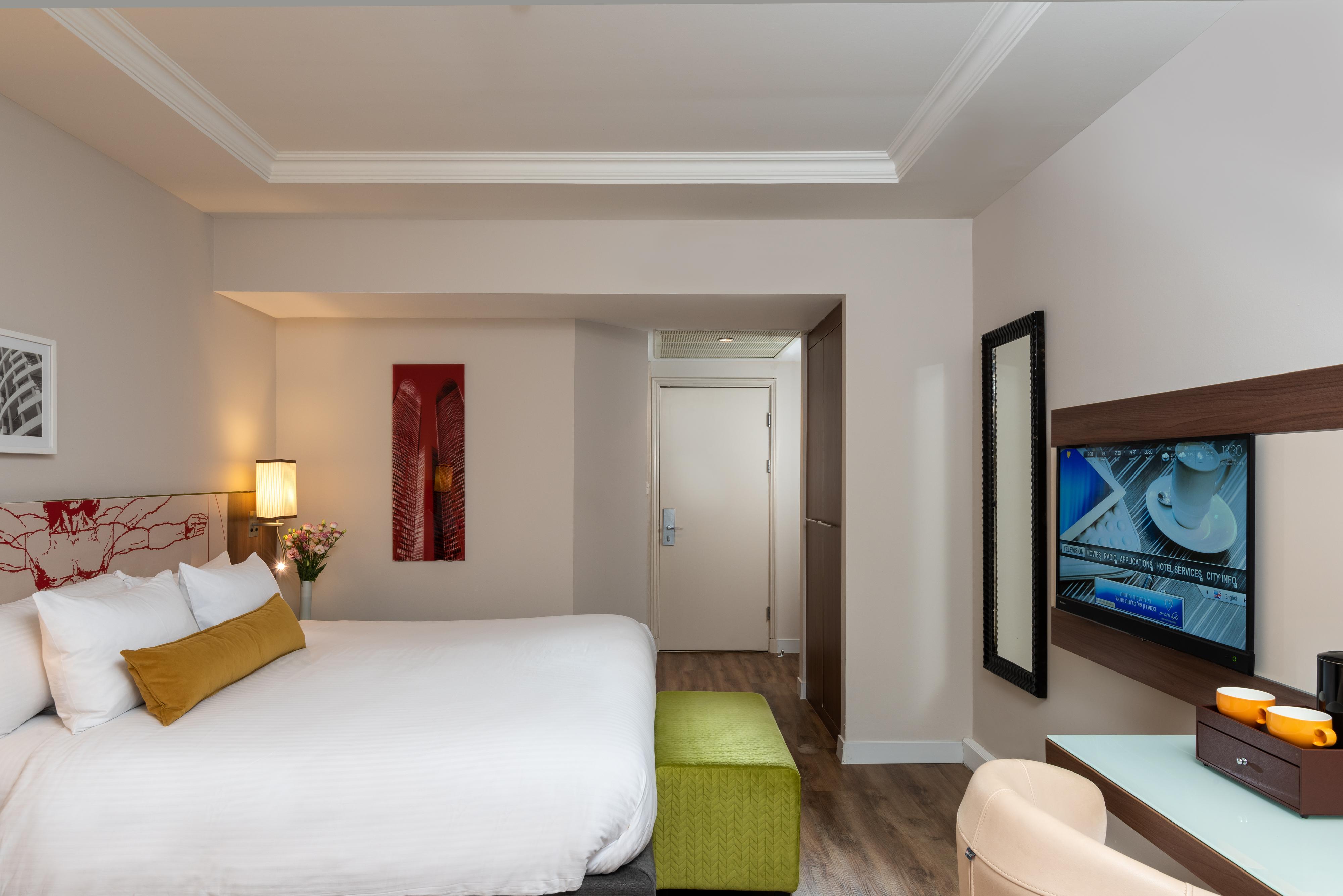 Leonardo City Tower Hotel Tel Aviv Giv'atayim Екстериор снимка