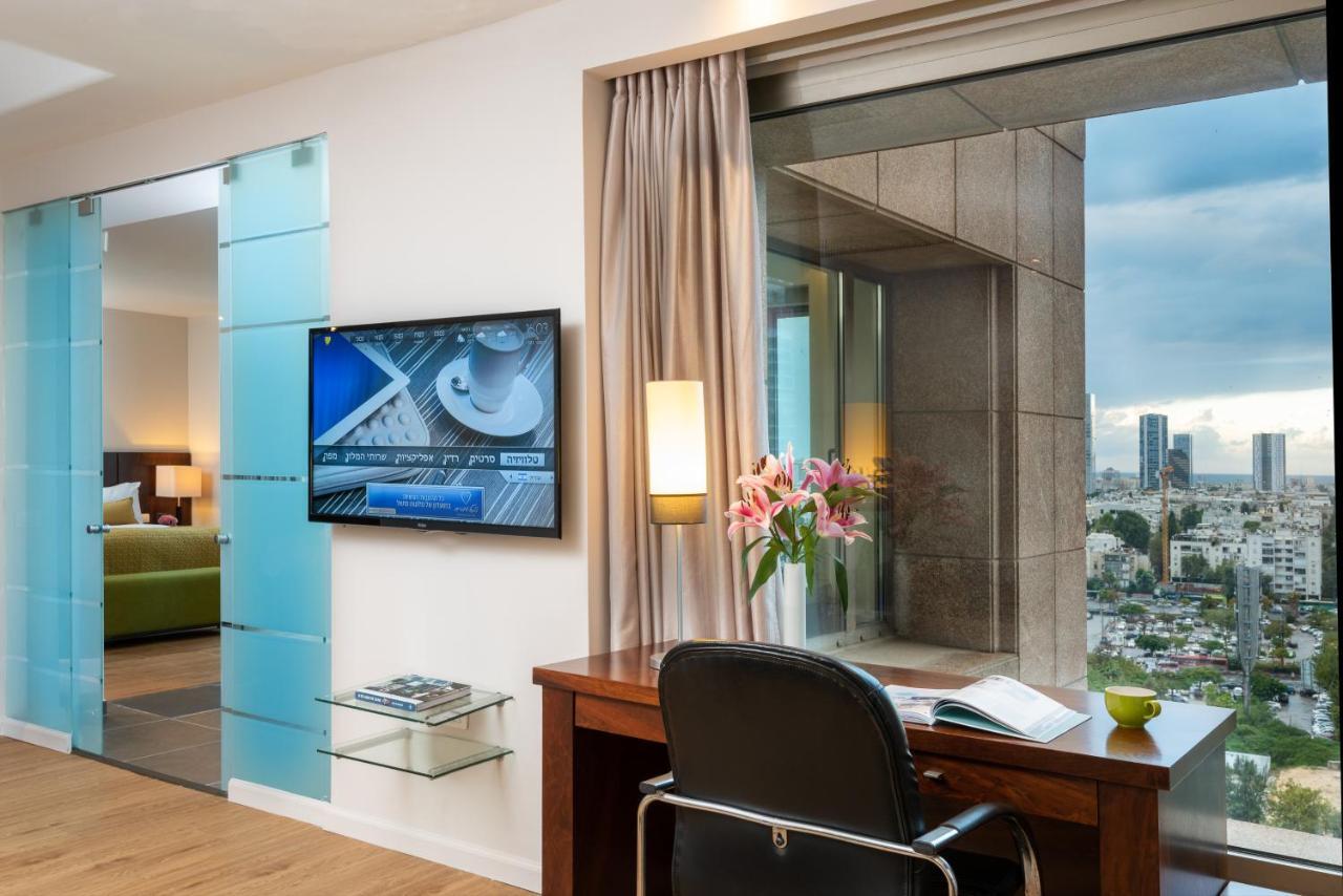 Leonardo City Tower Hotel Tel Aviv Giv'atayim Екстериор снимка Suite