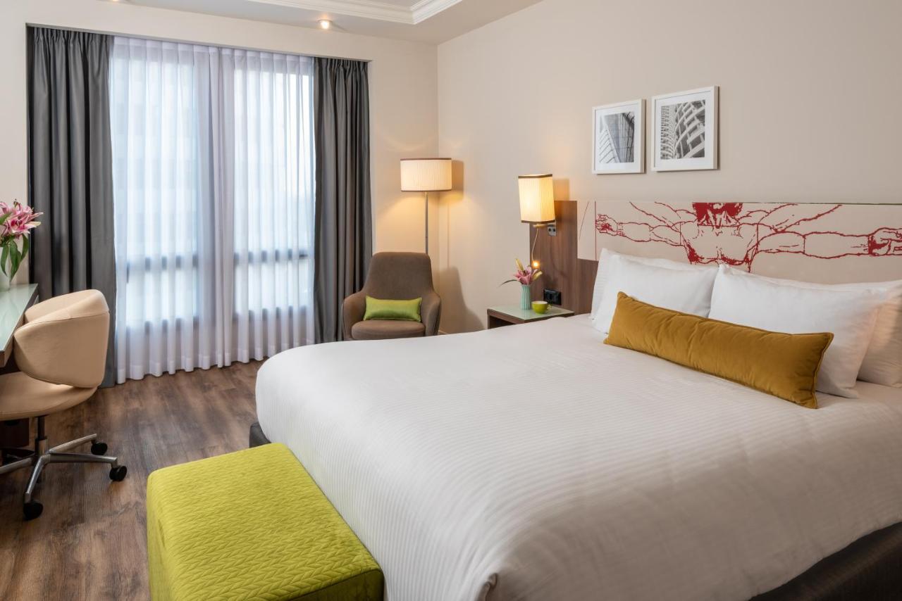 Leonardo City Tower Hotel Tel Aviv Giv'atayim Екстериор снимка